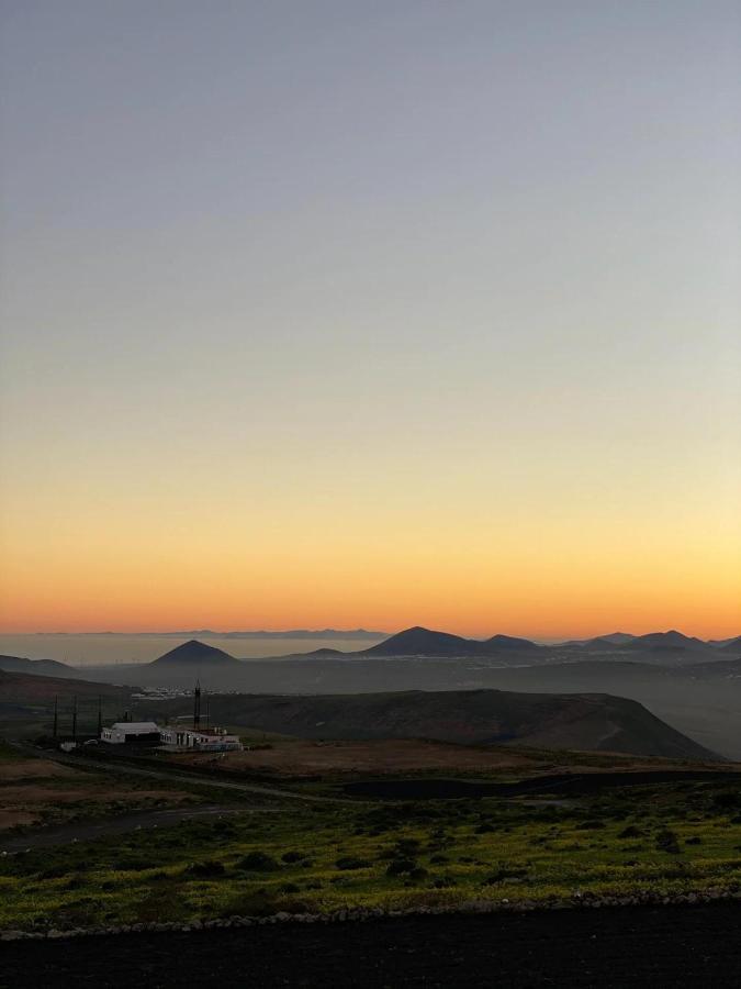 Las Nieves Suites Teguise  Esterno foto